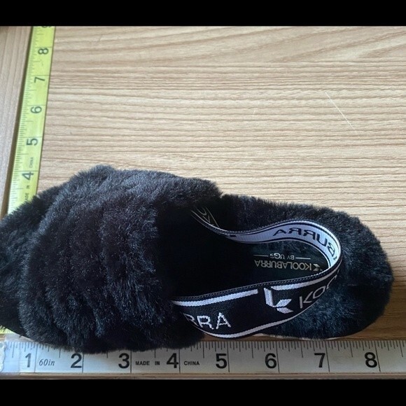 UGG black Koolaburra fuzzy Fuzz’n Slide Cozy Slippers Kid Child Shoes 12 2 - Picture 5 of 8
